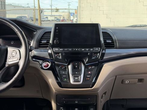 Used 2023 Honda Odyssey Elite image 26