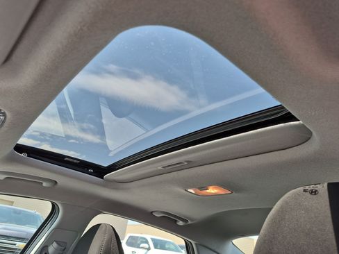 Certified 2025 Hyundai Elantra SEL FWD image 18