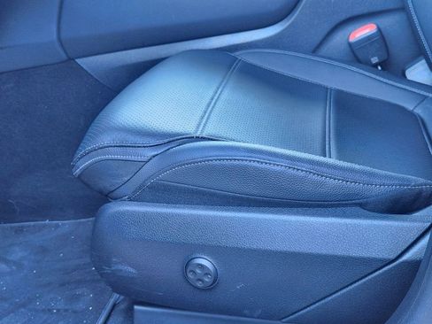 Used 2025 Mercedes-Benz GLC 300 GLC 300 image 23