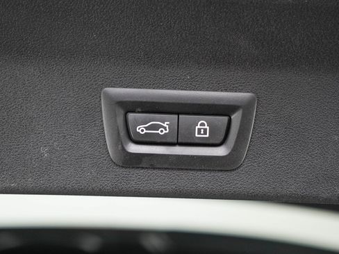 Used 2023 BMW X3 xDrive30i AWD/4WD image 17