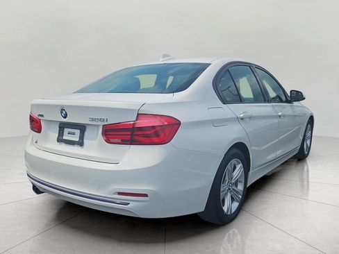 Used 2016 BMW 328i xDrive Sedan AWD/4WD image 8