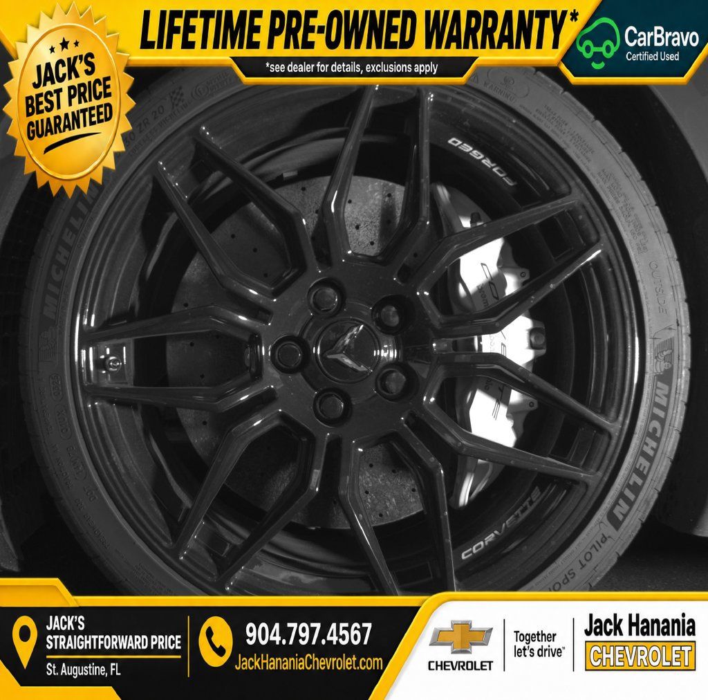 Used 2025 Chevrolet Corvette Z06 w/ Stealth Interior Trim Package RWD image 23