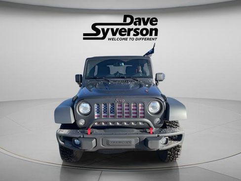 Used 2017 Jeep Wrangler Unlimited Rubicon image 2