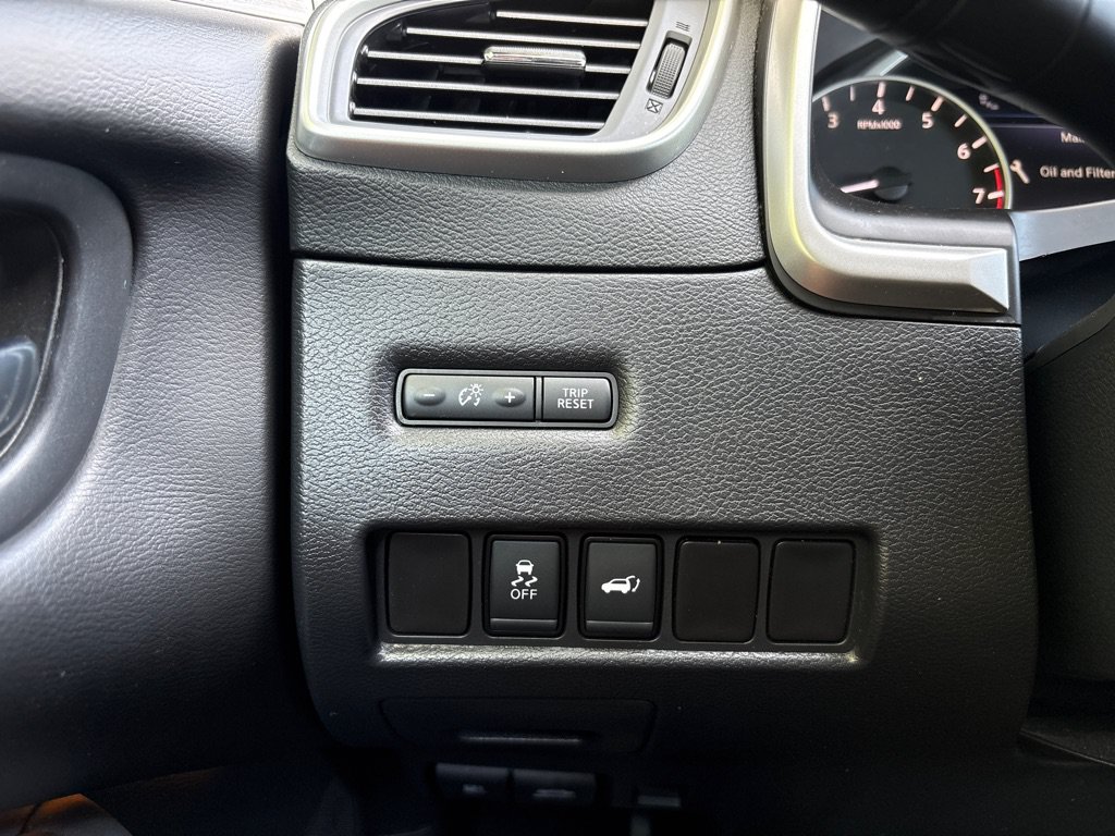 Used 2017 Nissan Murano SL w/ SL Technology Package FWD image 24