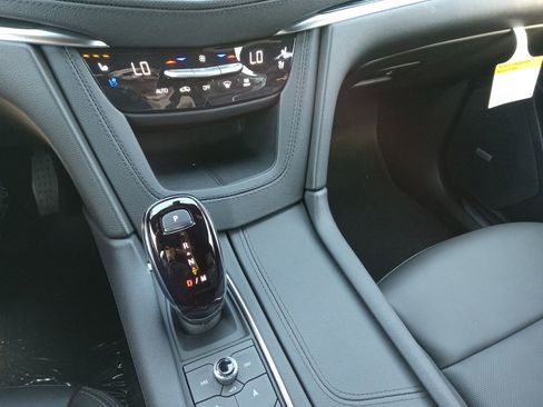 New 2026 Cadillac XT5 Premium Luxury image 18