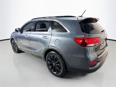 Used 2020 Kia Sorento S image 6