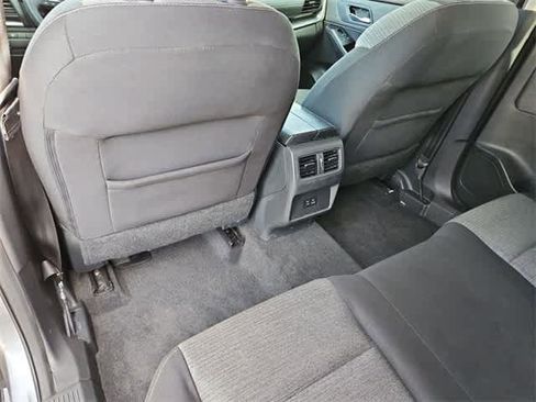 Used 2022 Nissan Rogue SV image 18