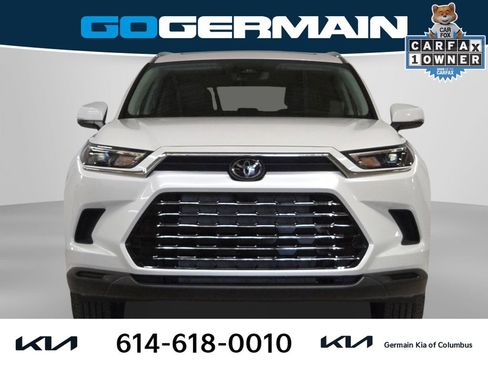 Used 2025 Toyota Grand Highlander AWD image 3