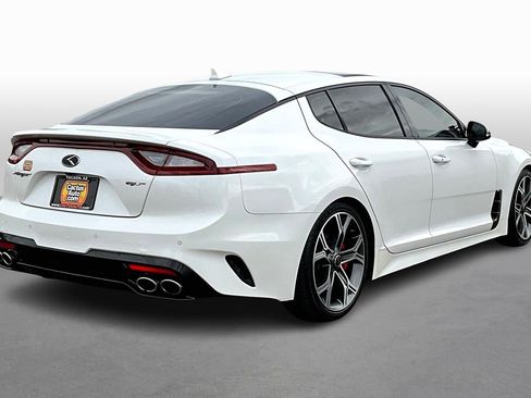 Used 2018 Kia Stinger GT1 image 2