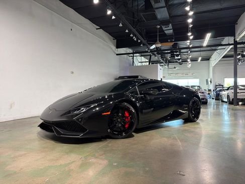 Used 2015 Lamborghini Huracan LP 610-4 AWD/4WD image 2