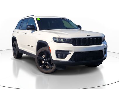 Used 2024 Jeep Grand Cherokee Altitude