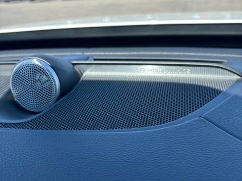 Used 2024 Volvo XC90 T8 Ultimate w/ Lounge Package AWD/4WD image 39