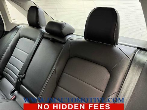 Used 2024 Volkswagen Jetta SE w/ Panoramic Sunroof Package FWD image 16