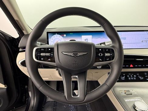 Used 2026 Genesis GV70 2.5T Select image 20