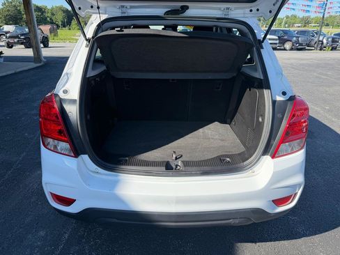 Used 2019 Chevrolet Trax LS AWD/4WD image 6