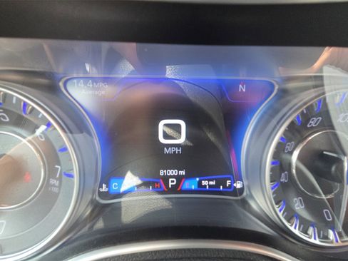 Used 2021 Chrysler 300 S image 9