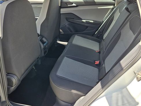 Certified 2023 Volkswagen Taos S FWD image 11
