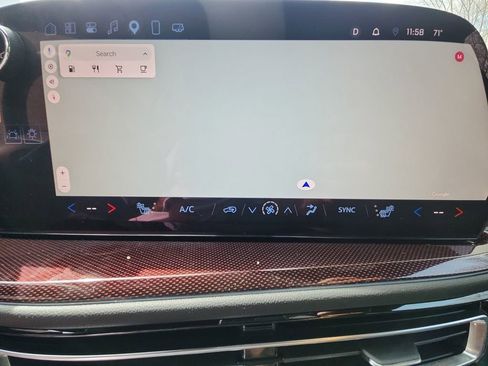 Certified 2025 Chevrolet Traverse Z71 w/ Driver Confidence Package image 19