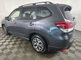 Used 2023 Subaru Forester Premium AWD/4WD video 5