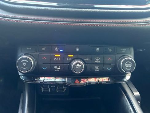 Used 2023 Dodge Durango GT RWD image 28