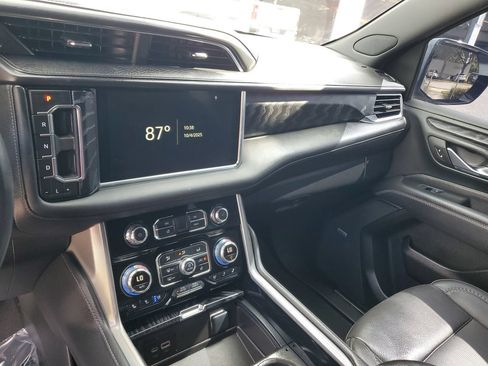 Used 2023 GMC Yukon Denali w/ Advanced Technology Package RWD image 26