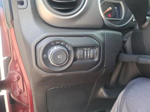 Certified 2021 Jeep Wrangler Sport image 14