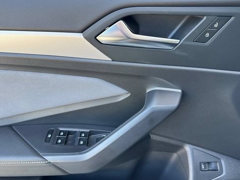 New 2026 Volkswagen Jetta SE FWD image 11