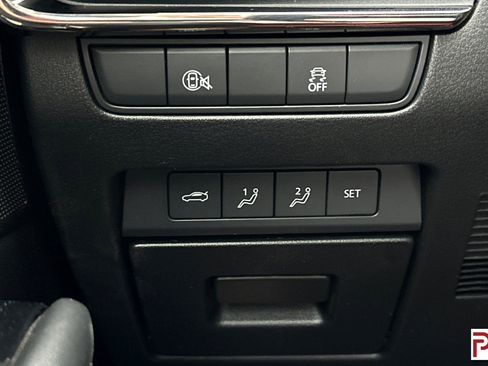 Used 2024 MAZDA MAZDA3 s image 30