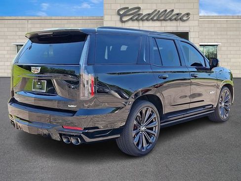 Certified 2025 Cadillac Escalade V AWD/4WD image 8
