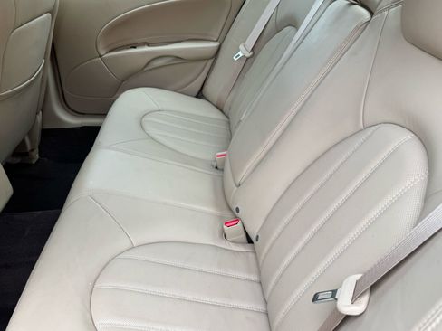Used 2007 Buick Lucerne CXL w/ Luxury Package FWD image 28