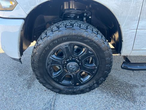 Used 2017 RAM 2500 Big Horn w/ Sport Appearance Group image 25