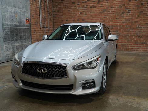Used 2015 INFINITI Q50 Premium w/ Navigation Package image 6