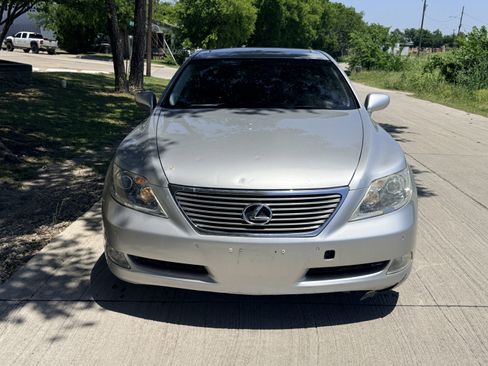 Used 2008 Lexus LS 460 RWD image 3