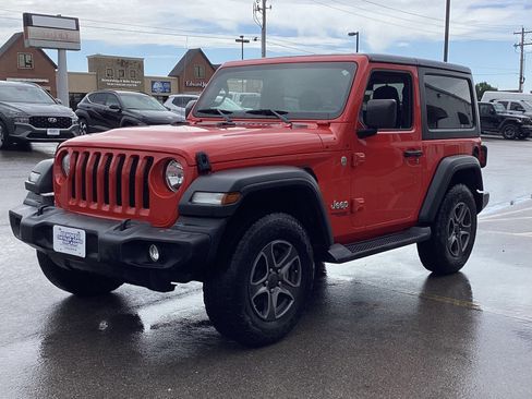 Used 2019 Jeep Wrangler Sport AWD/4WD image 1