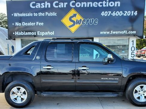 Used 2013 Chevrolet Avalanche LT w/ All-Star Edition image 6