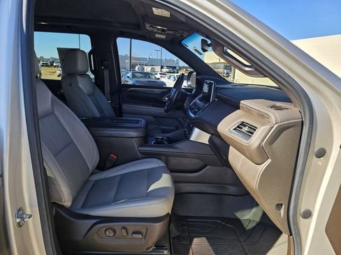 Used 2021 Chevrolet Tahoe Z71 image 28