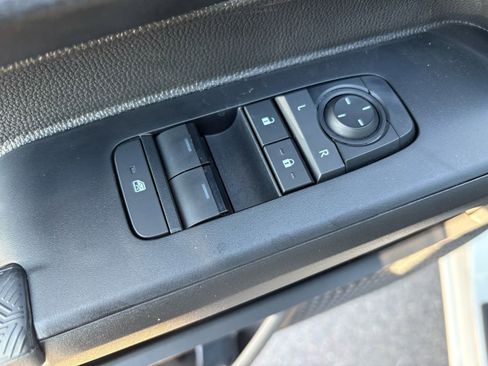 New 2025 Toyota Tacoma SR5 image 17