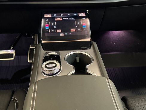 New 2026 Cadillac Vistiq Sport w/ LPO, Floor Liner Package image 35