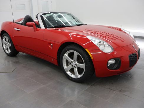 Used 2007 Pontiac Solstice GXP w/ Premium Package RWD image 32