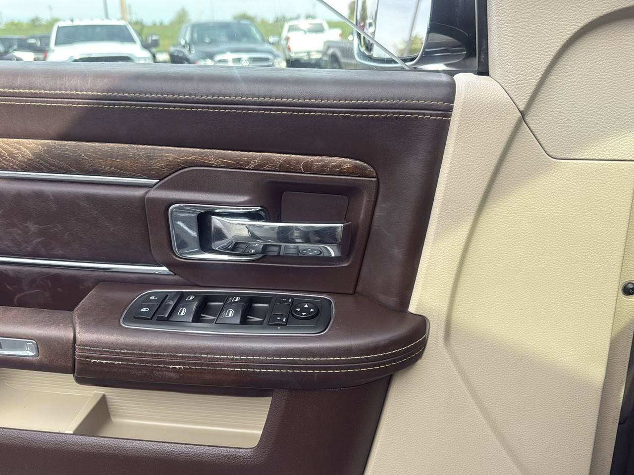Used 2014 RAM 3500 Laramie Longhorn w/ Convenience Group AWD/4WD image 19