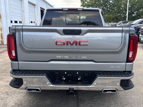 Used 2025 GMC Sierra 1500 SLT image 11