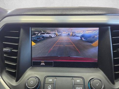 Used 2023 GMC Acadia SLT FWD image 13