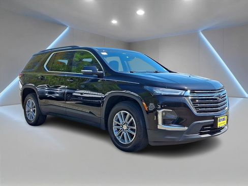 Used 2023 Chevrolet Traverse LT w/ LPO, Floor Liner Package AWD/4WD image 3