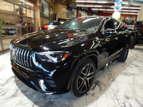 Used 2024 Mercedes-Benz GLE 53 AMG 4MATIC Coupe w/ AMG Night Package image 10