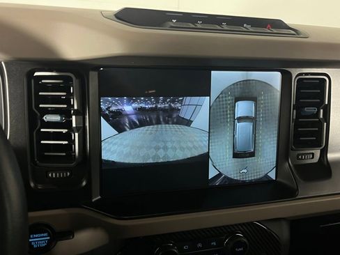 Used 2022 Ford Bronco Wildtrak image 20