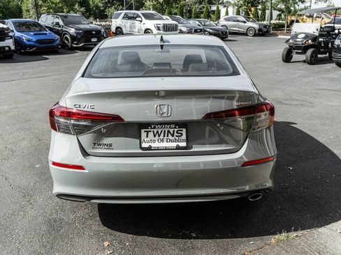 Used 2025 Honda Civic Sport image 32