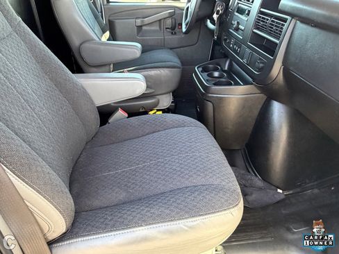 Used 2024 Chevrolet Express 2500 w/ Driver Convenience Package image 30