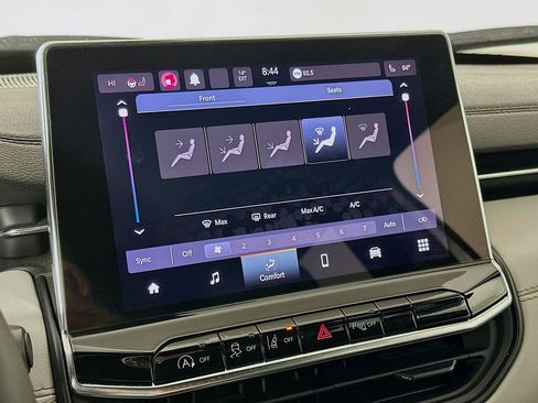 Certified 2024 Jeep Compass Limited image 24