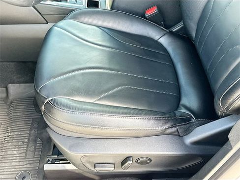 Used 2025 Ford Escape SE w/ PHEV Premium Package image 20