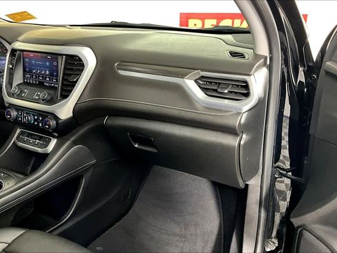 Used 2023 GMC Acadia SLT image 18